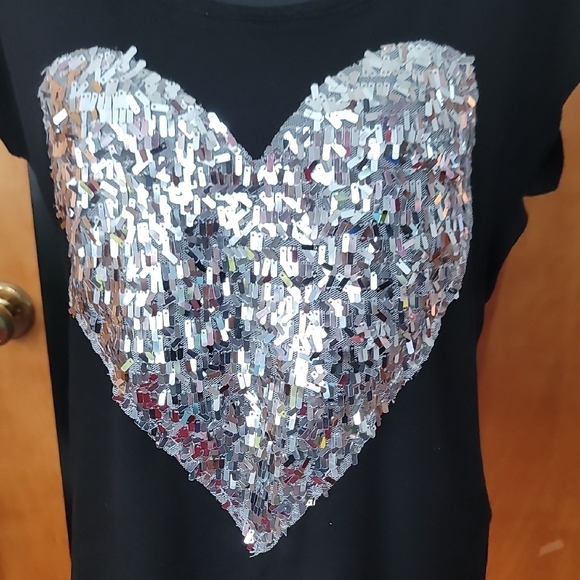 The Classic Black Tee with Silver Sequin Heart - Picture 3 of 9